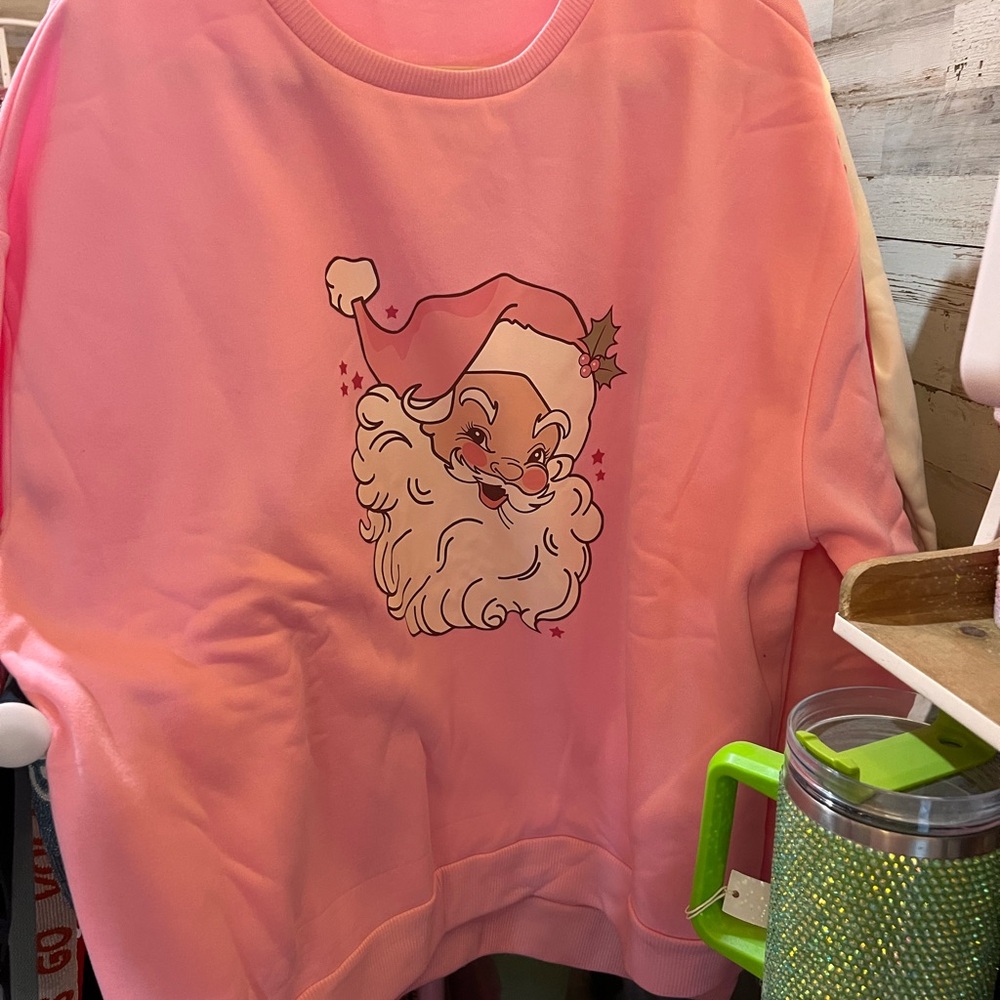 Pink “Vintage SANTA” Sweatshirt in XL This one IS A CLASSIC NEVER OUTTA STYLE!